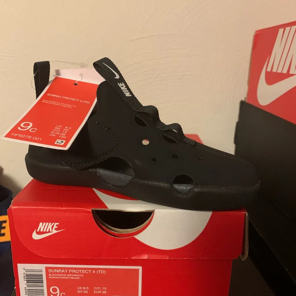 Nike Kids Black Sunray Protect Water Shoes